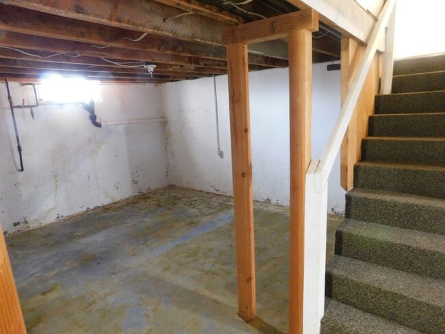 Building Photo - Spacious Home in Palisade