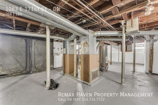 Building Photo - 1063 E 171st St