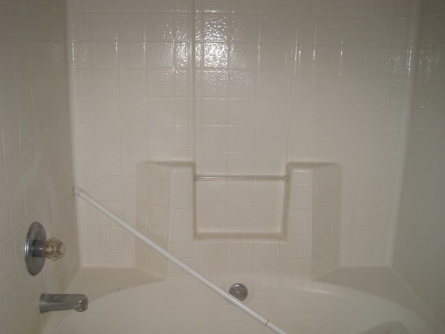 Building Photo - 4405 Jordan Oaks Way