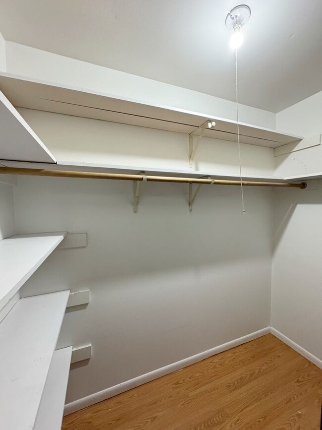 Building Photo - 1011 Gene Dr