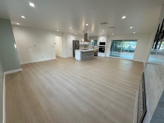 Building Photo - 10839 Fellows Ave