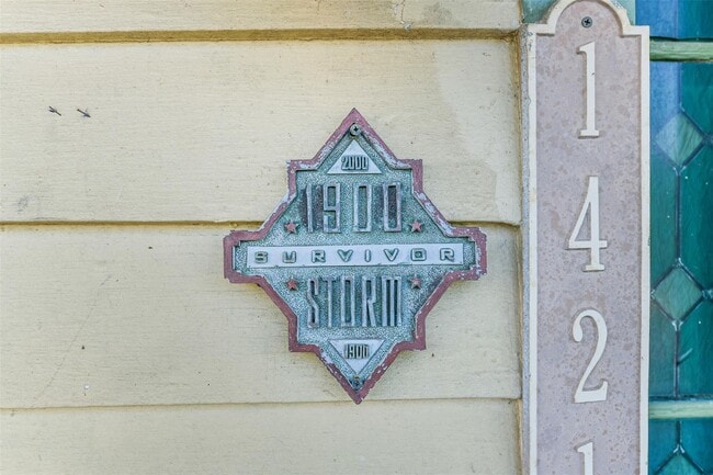 Building Photo - 1421 Winnie St