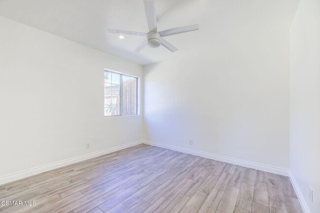 Building Photo - 1236 Elsinor Ave