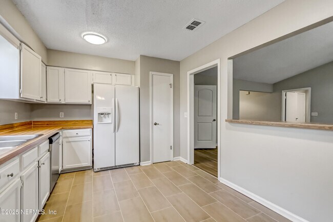 Building Photo - 5254 Percheron Ct