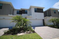 Building Photo - 14050 SW Thorens Dr