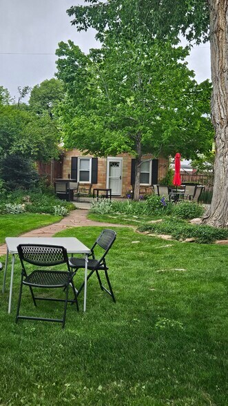 Large yard - 2238 Newton St