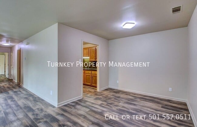 Building Photo - 5557 Springvale Rd