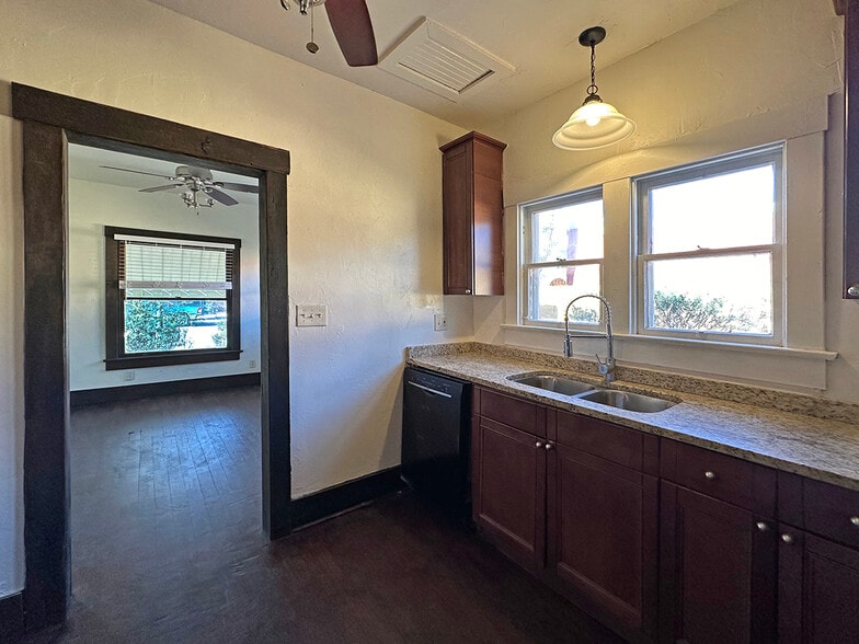 Dishwasher and Stainless Steel Appliances - 515 S 5th Ave