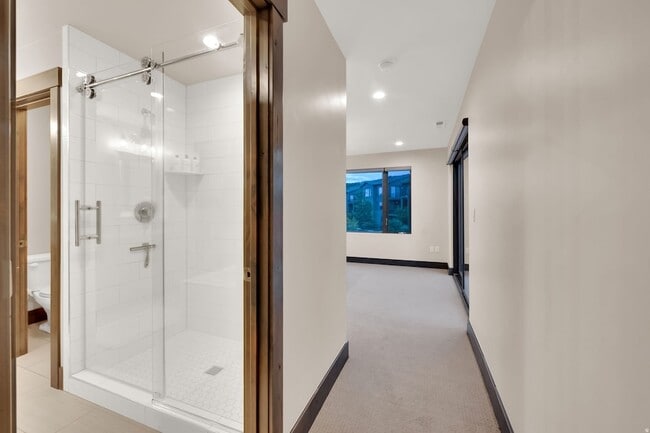 Building Photo - 6357 E 820 S