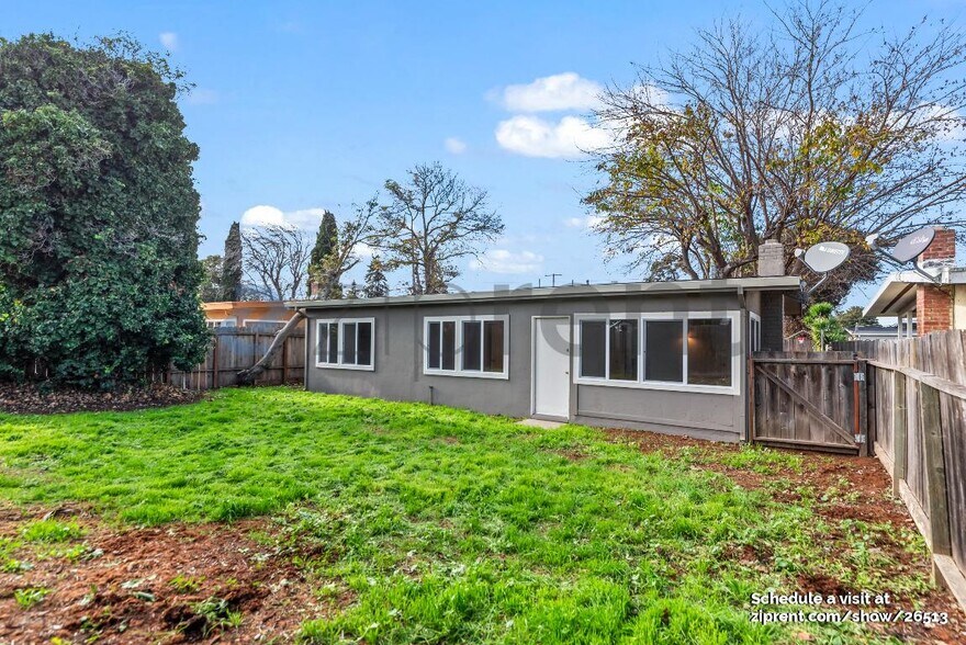 Building Photo - 2802 Georgetown St