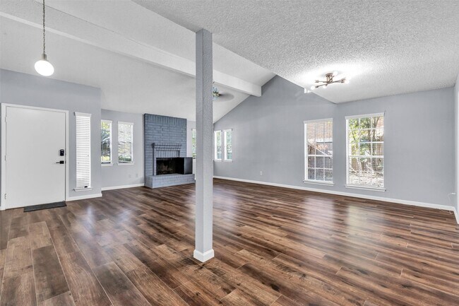 Building Photo - 3407 Pecan Point Dr