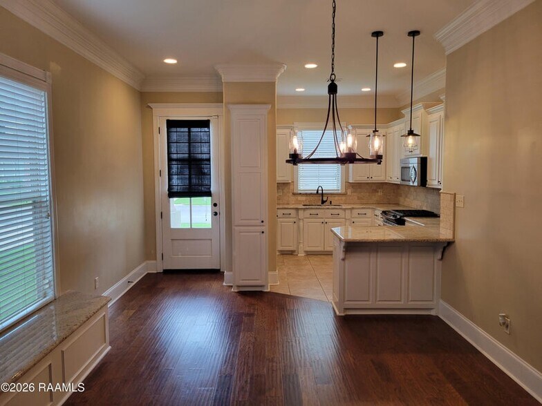 Building Photo - 405 Summerland Key Ln