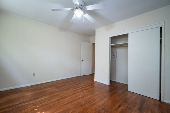 Building Photo - 175 Habersham Way