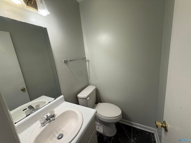Building Photo - 5020 Ortega Cir NW