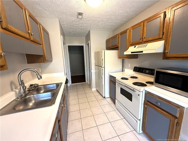 Building Photo - 2201 Twinflower Ct