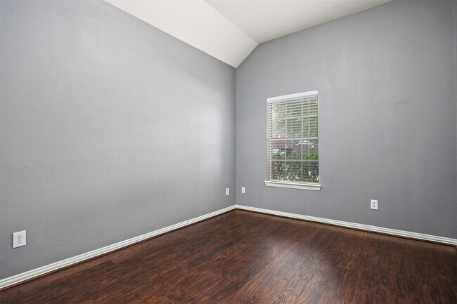 Building Photo - 7611 Waterlilly Ln