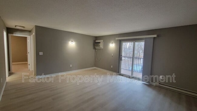 Building Photo - 418 Allan Ave