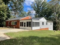 Building Photo - NEWLY REMODLED 3 BED, 2 BATH BRICK HOME LOCATED IN ASHEBORO! $1,750 RENT $1,750 DEPOSIT