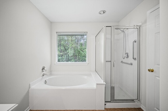 Building Photo - 36 Ledgestone Pl