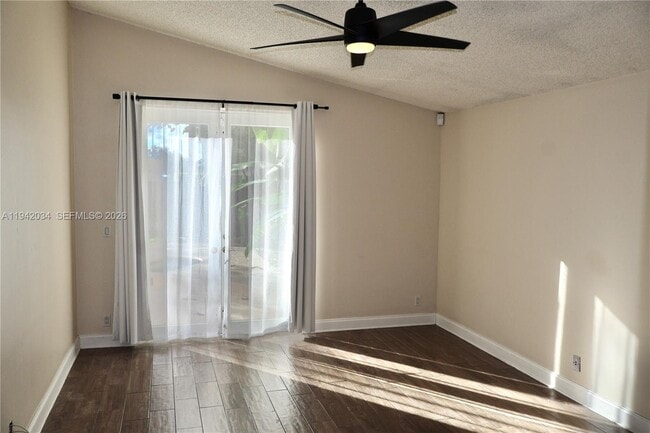 Building Photo - 1521 NW 105th Ave