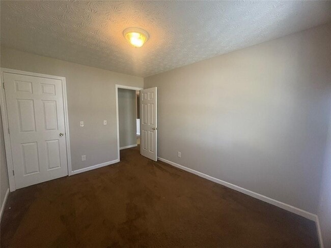 Building Photo - 5863 Strathmoor Manor Cir