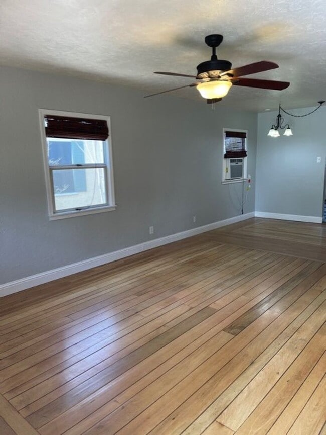 Building Photo - One of a kind Garden Tract home- Detached Garage