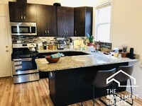 Building Photo - 1622 N Fairfield Ave