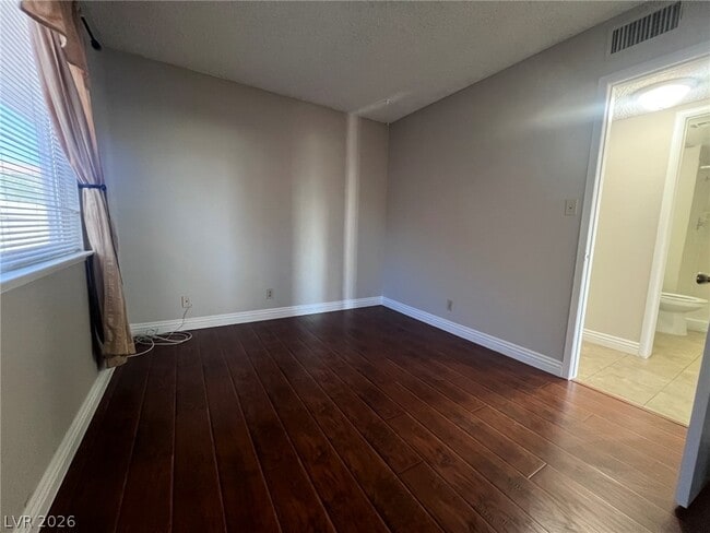 Building Photo - 3850 S Spitze Dr