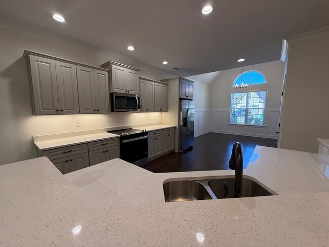 Building Photo - Townhouse for Rent in Hixson