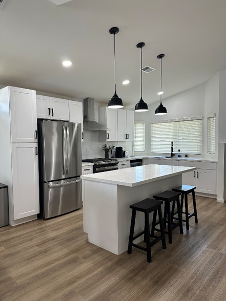 Building Photo - 1739 Vasili Ln