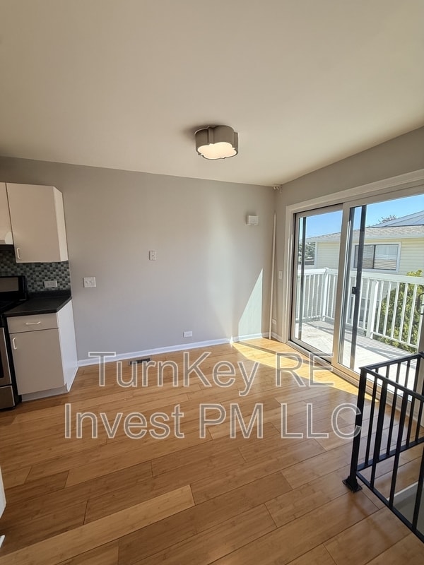 Building Photo - 722 Whitesail Dr