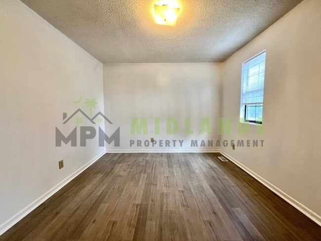 Building Photo - 1603 Westchester Dr