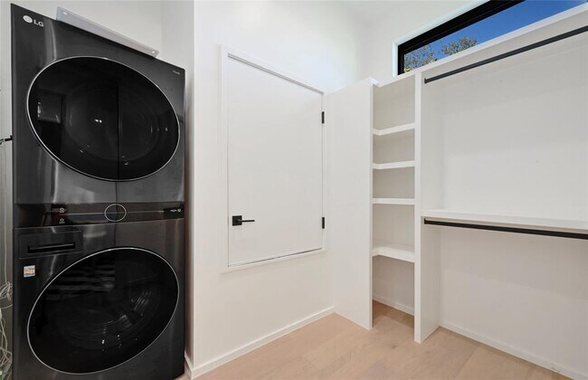 Building Photo - 2706 Stacy Ln