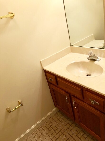 Building Photo - 1146 Northwood Loop