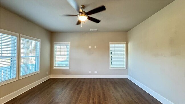 Building Photo - 13040 Deerfield Pkwy