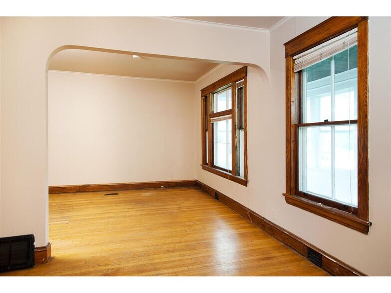 Building Photo - 1689 Marshall Ave