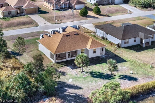 Building Photo - 2708 20th St W