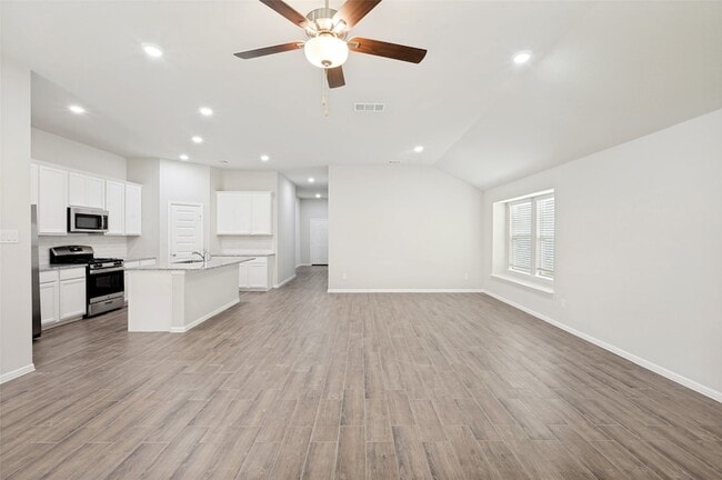 Building Photo - 14057 Kempt Dr