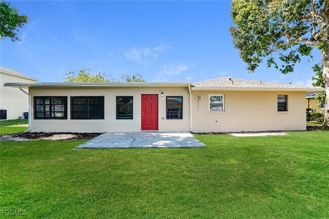 Building Photo - 1411 SE 17th Terrace