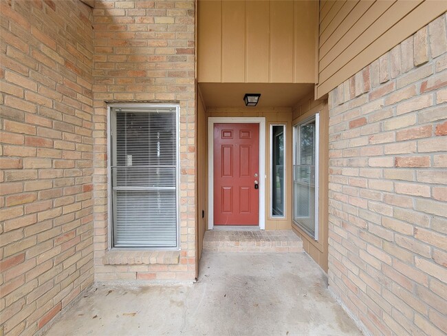 Building Photo - 5107 Prairie Creek Dr