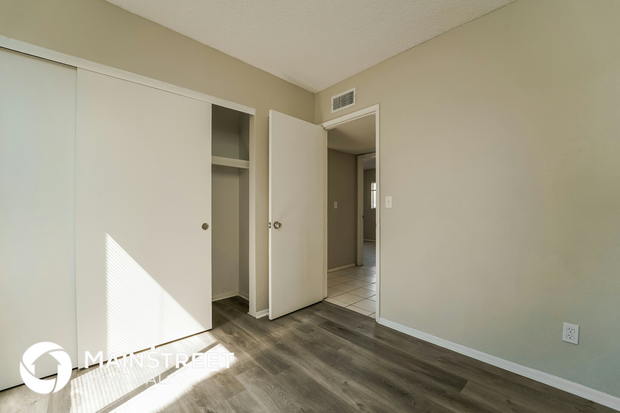 Building Photo - 3627 S Santee Ave