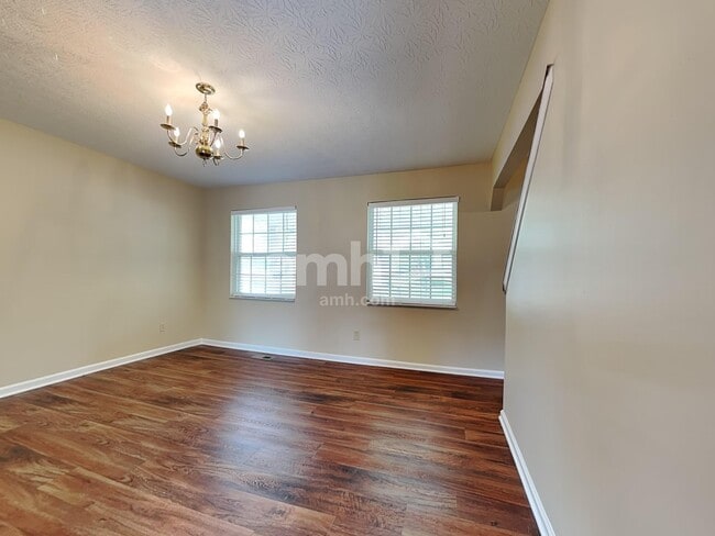 Building Photo - 45 Saddle Creek Ln