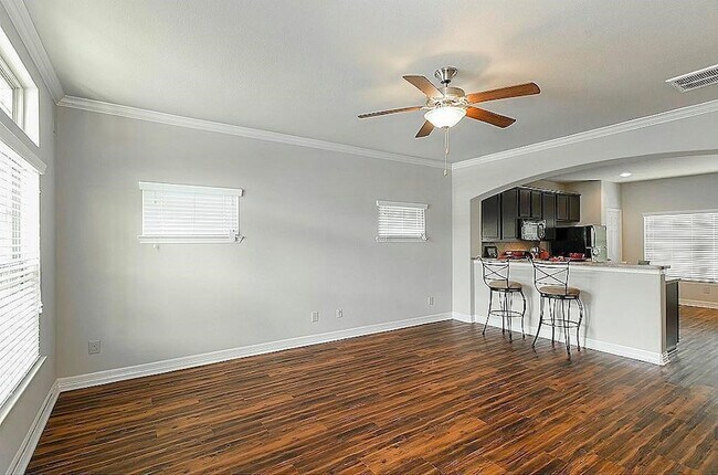 Building Photo - 34 Woodland Hills Dr