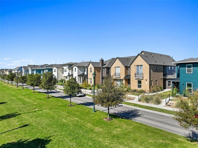Building Photo - 2516 Simond Ave