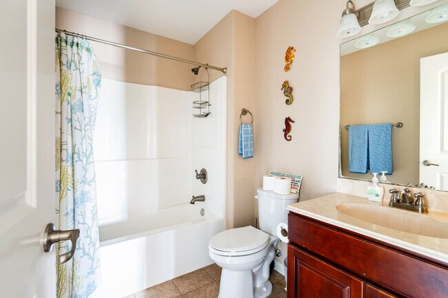 Building Photo - 820 Sandollar