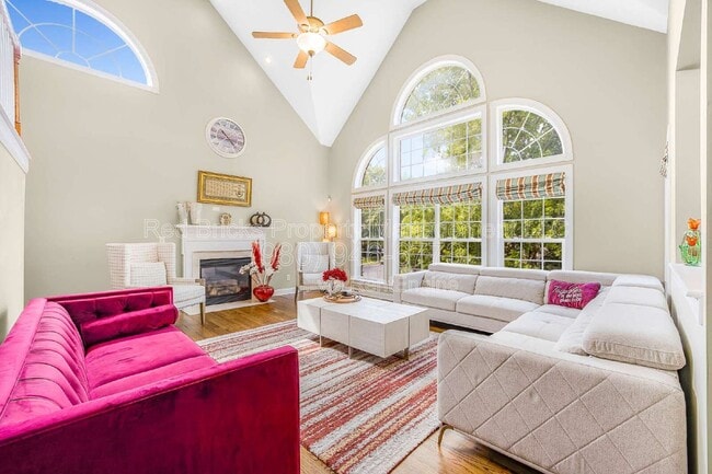 Building Photo - 8100 Morehouse Dr