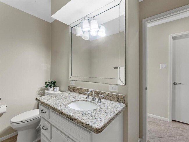 Building Photo - 3014 Redwood Lodge Dr