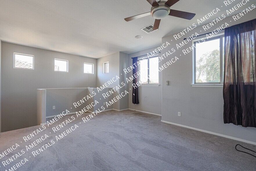 Building Photo - 7324 N 90th Ln