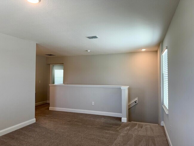 Building Photo - 13870 Harlowton Ave