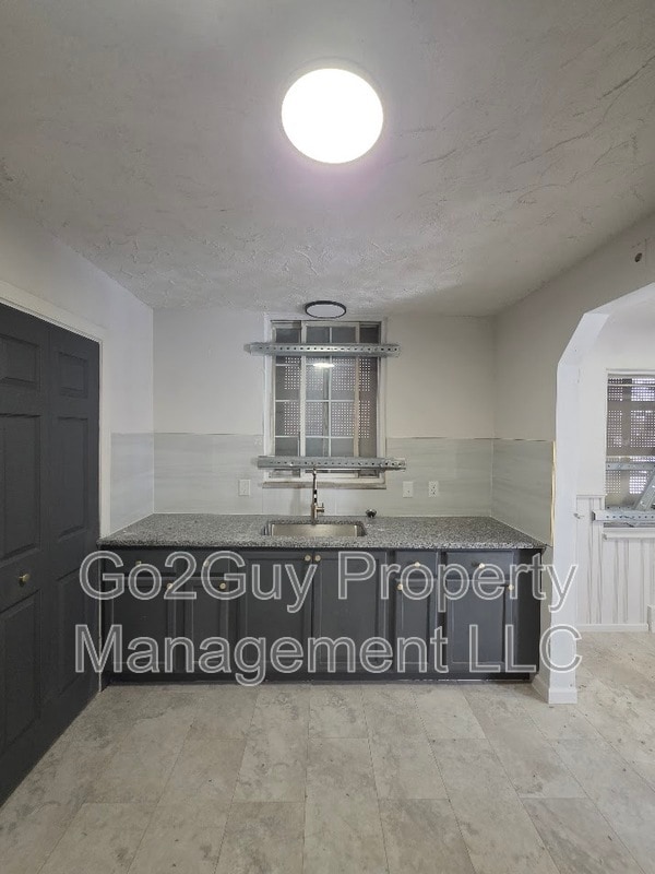 Building Photo - 5234 Berkshire St